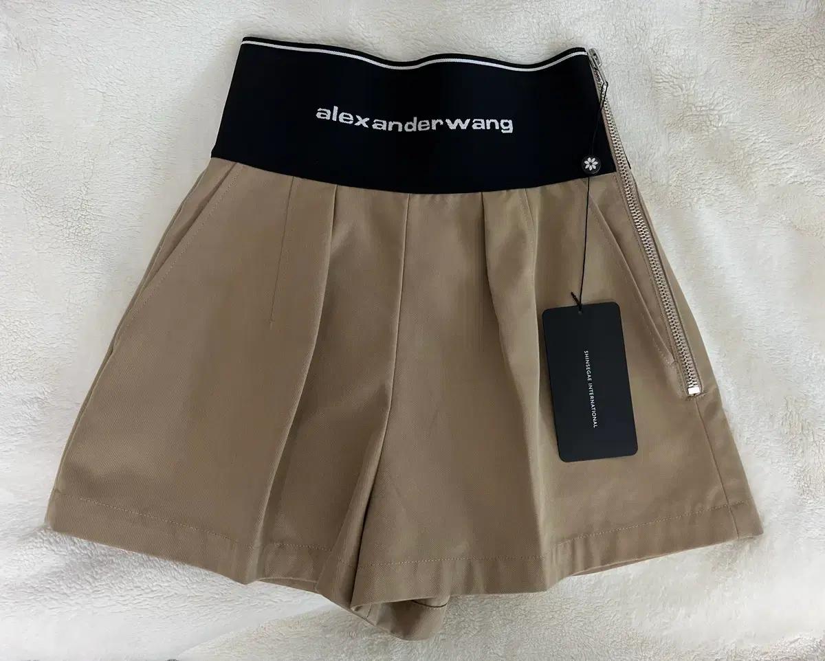 (새상품)알렉산더왕 하이웨이스트 숏츠