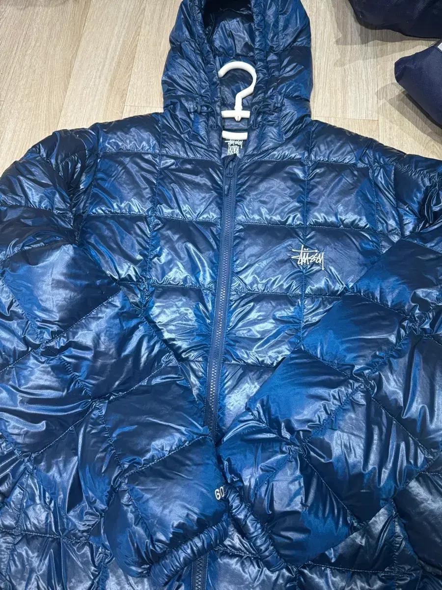 Stussy 스투시 미드웨이트 후드 퍼퍼 로얄