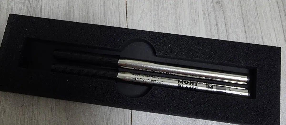 몽블랑 리필 펜심 팝니다 정 품
