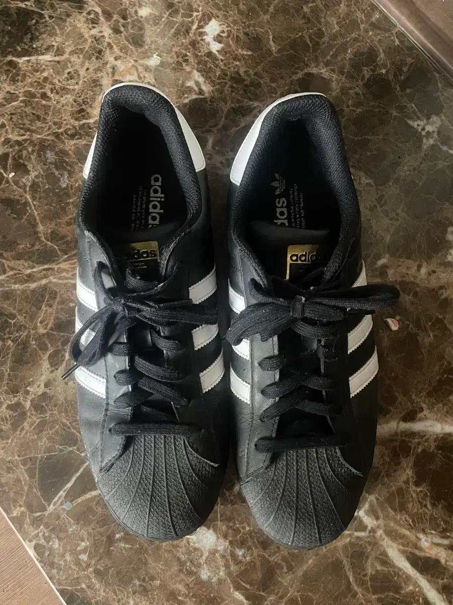 아디다스 슈퍼스타 블랙 흰색 삼선