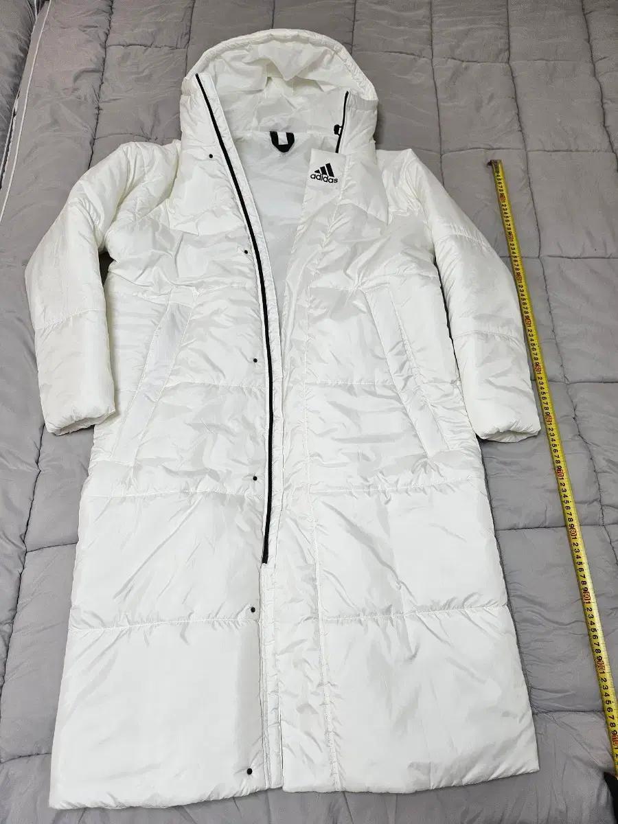 아디다스 화이트 롱패딩