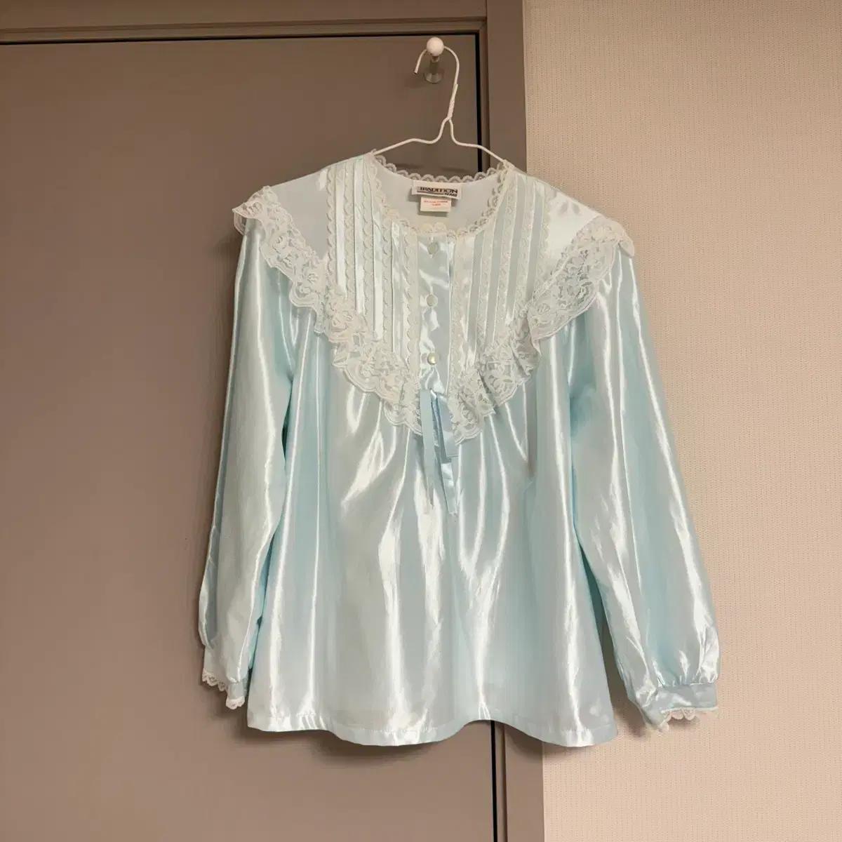 몬니 리폼탑 빈티지 블라우스 엔느 프린세스깔 히메갸루