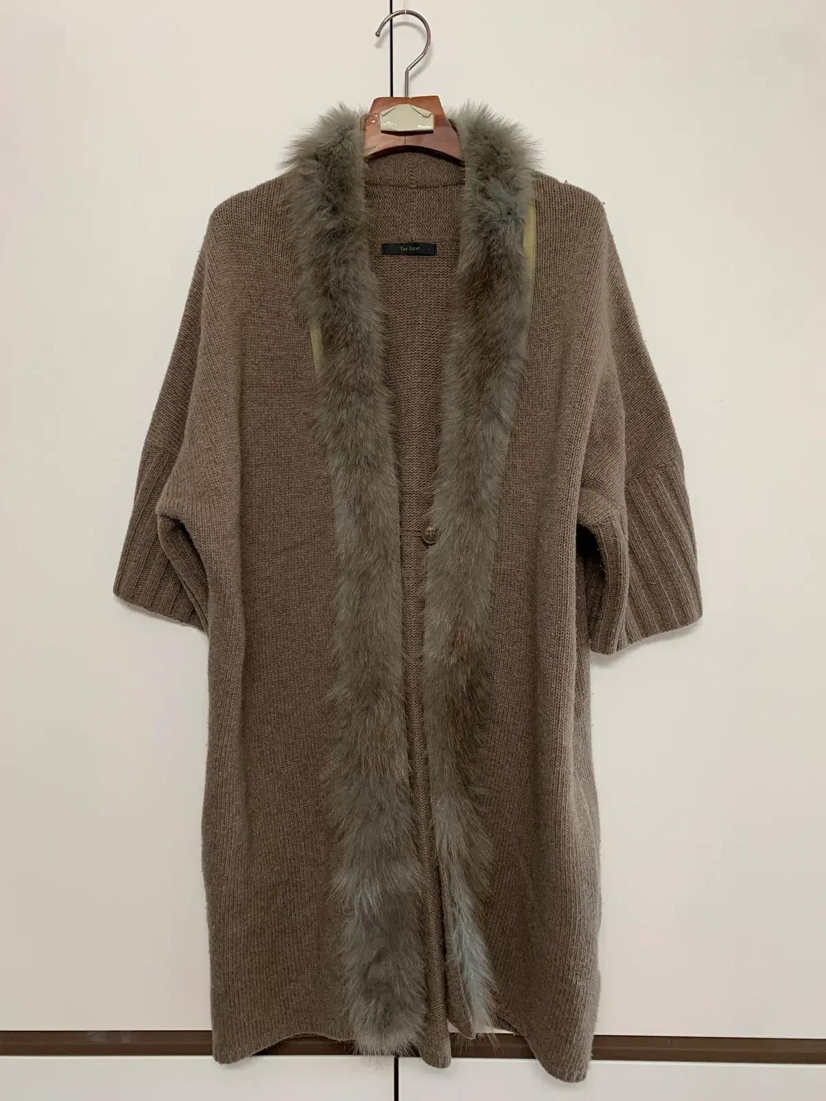 여성 더아이작 퍼카라 롱니트 가디건 90 루즈핏 레이어드룩 겨울아우터