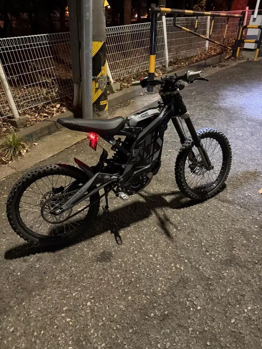 써론 라이트비x 2022 판매합니다