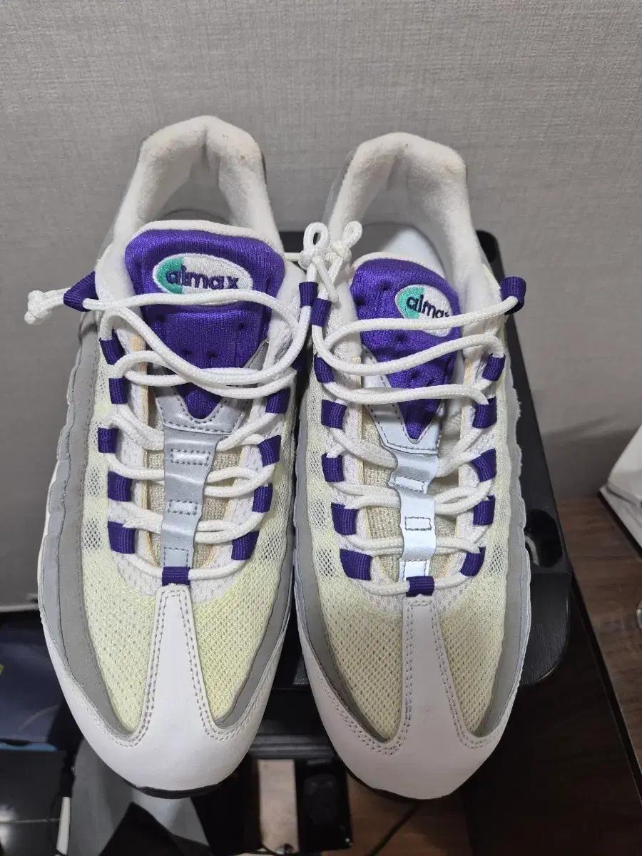 나이키 에어맥스 95 그레이프보라매쉬 270 급처