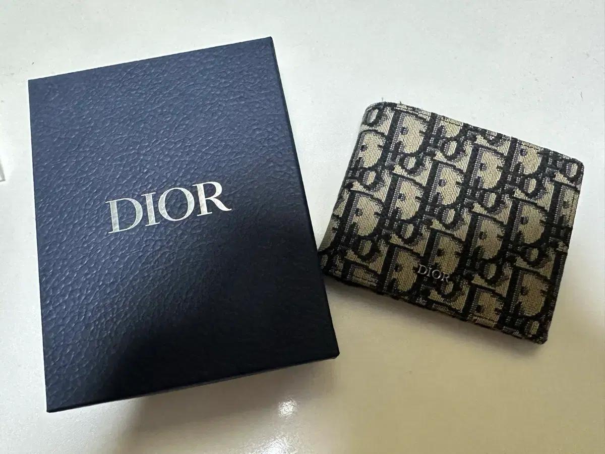 디올 오블리크 반지갑 + 풀박스