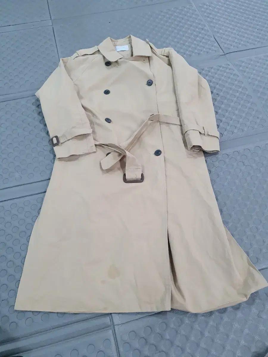 베이지색 롱 트렌치 여성 코트