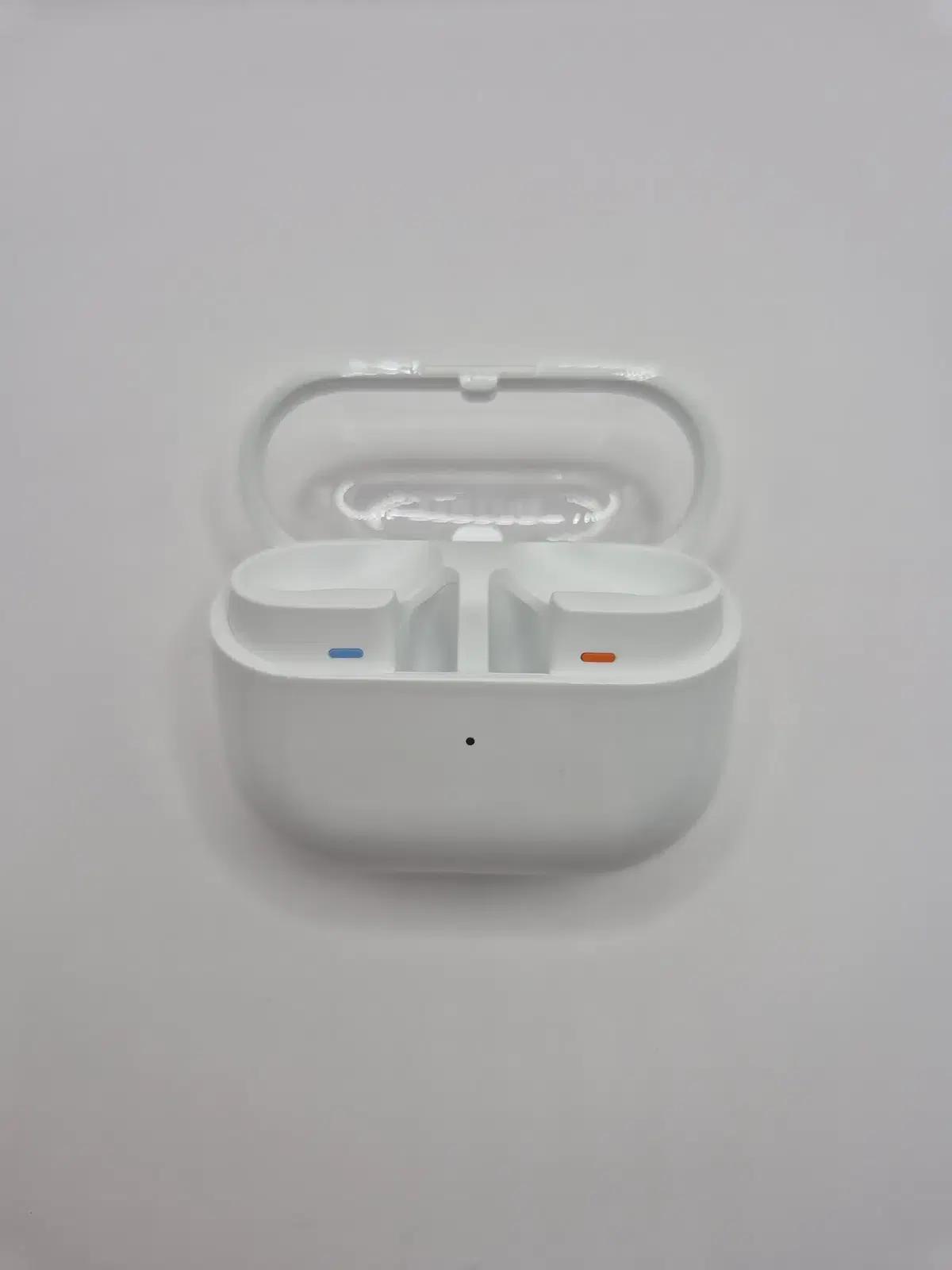 버즈3프로 화이트 본체(충전케이스) 단품/낱개/중고/삼성정품