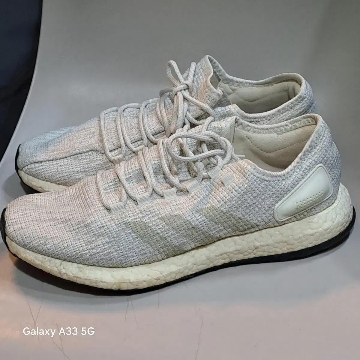 아디다스 퓨어부스트 화이트 운동화  285mm