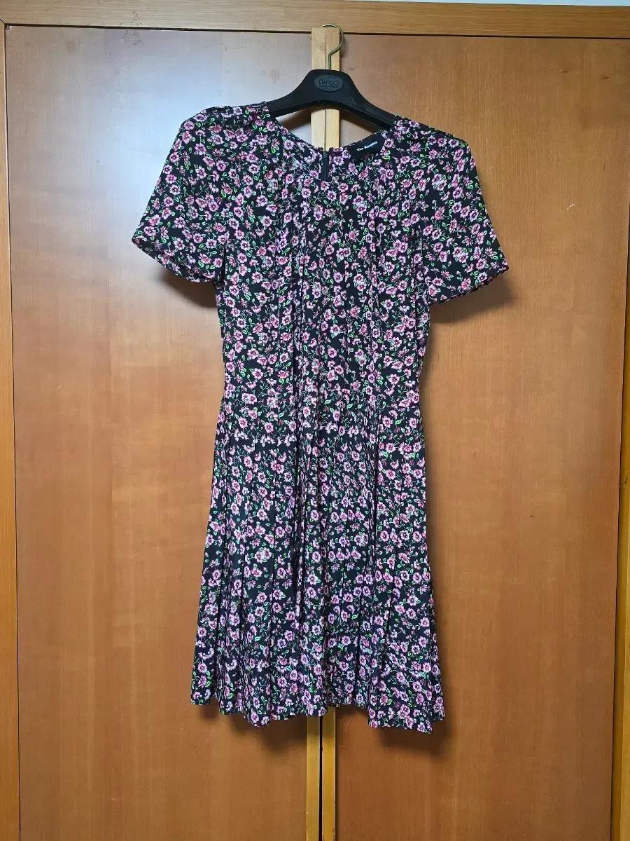 급처분) 미착용 / 꽃무늬 원피스 /Tho Kooples