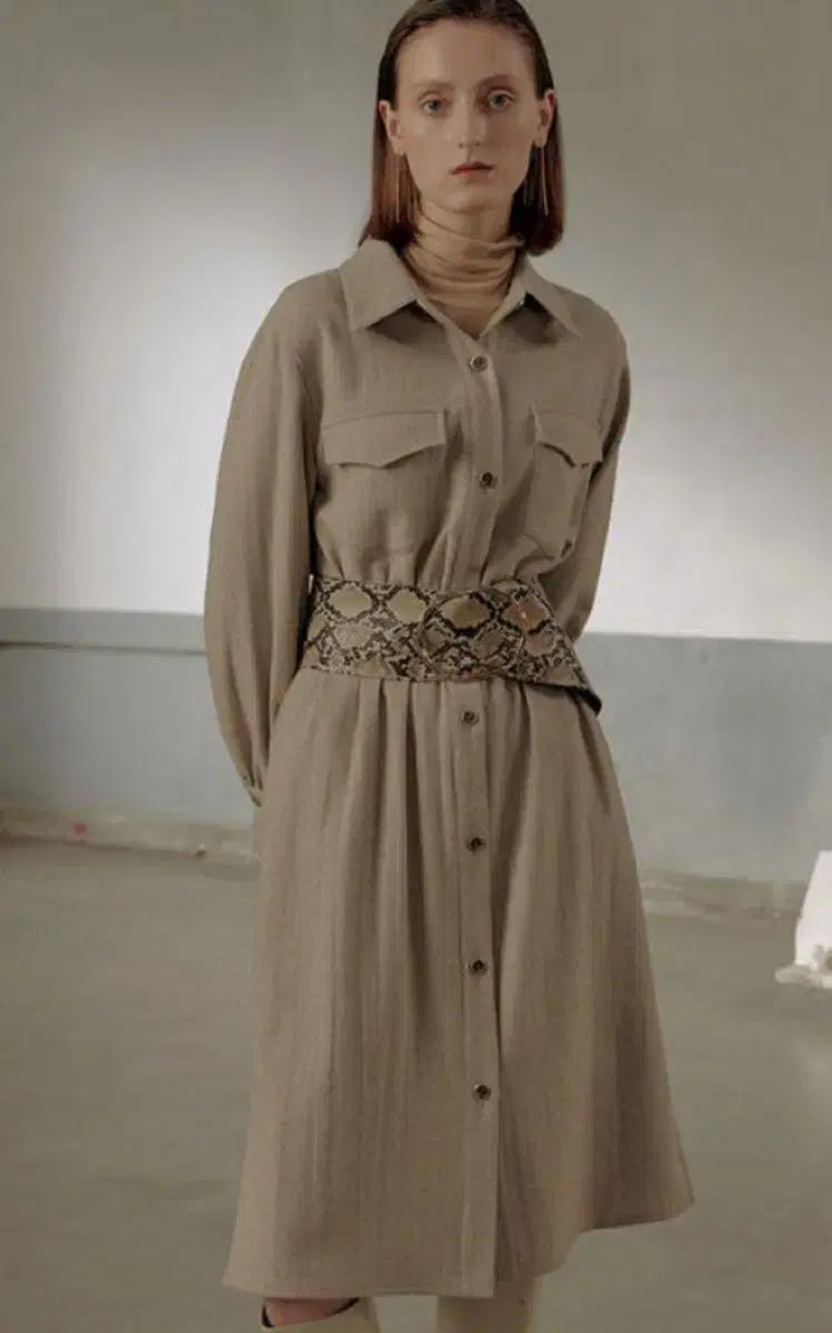 타하리 울혼방 셔츠형 원피스