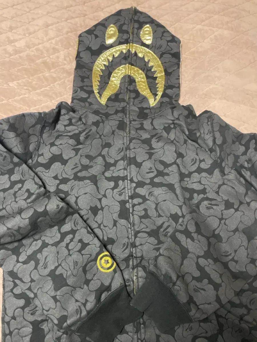 베이프 흑계 후드집업 팝니다