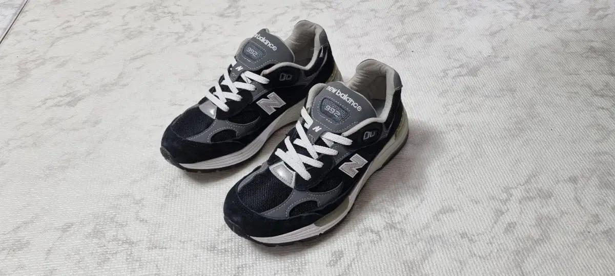 뉴발란스 992 eb 블랙 그레이 230