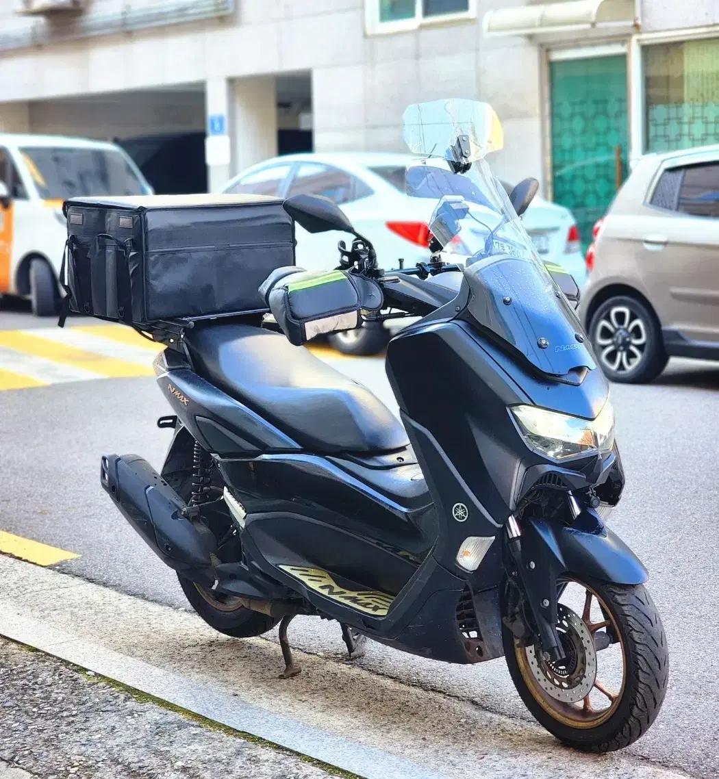 22년식 NMAX155 ABS 블랙 7만 팝니다