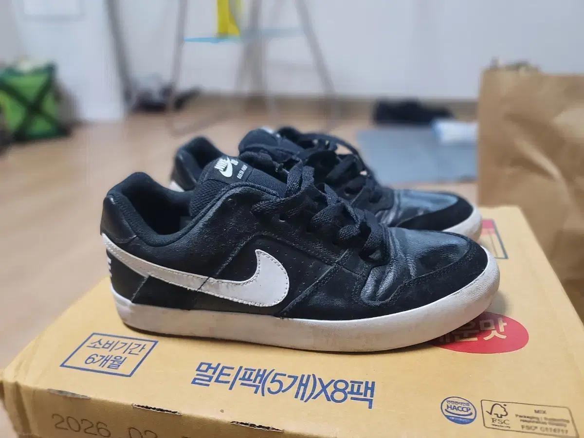 260 나이키 SB 델타 포스 블랙 스니커즈