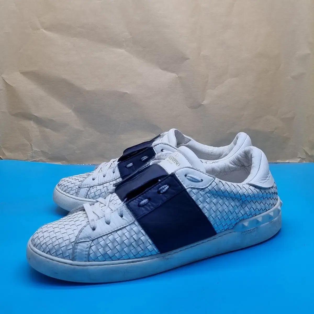 발렌티노 남성스니커즈43 280