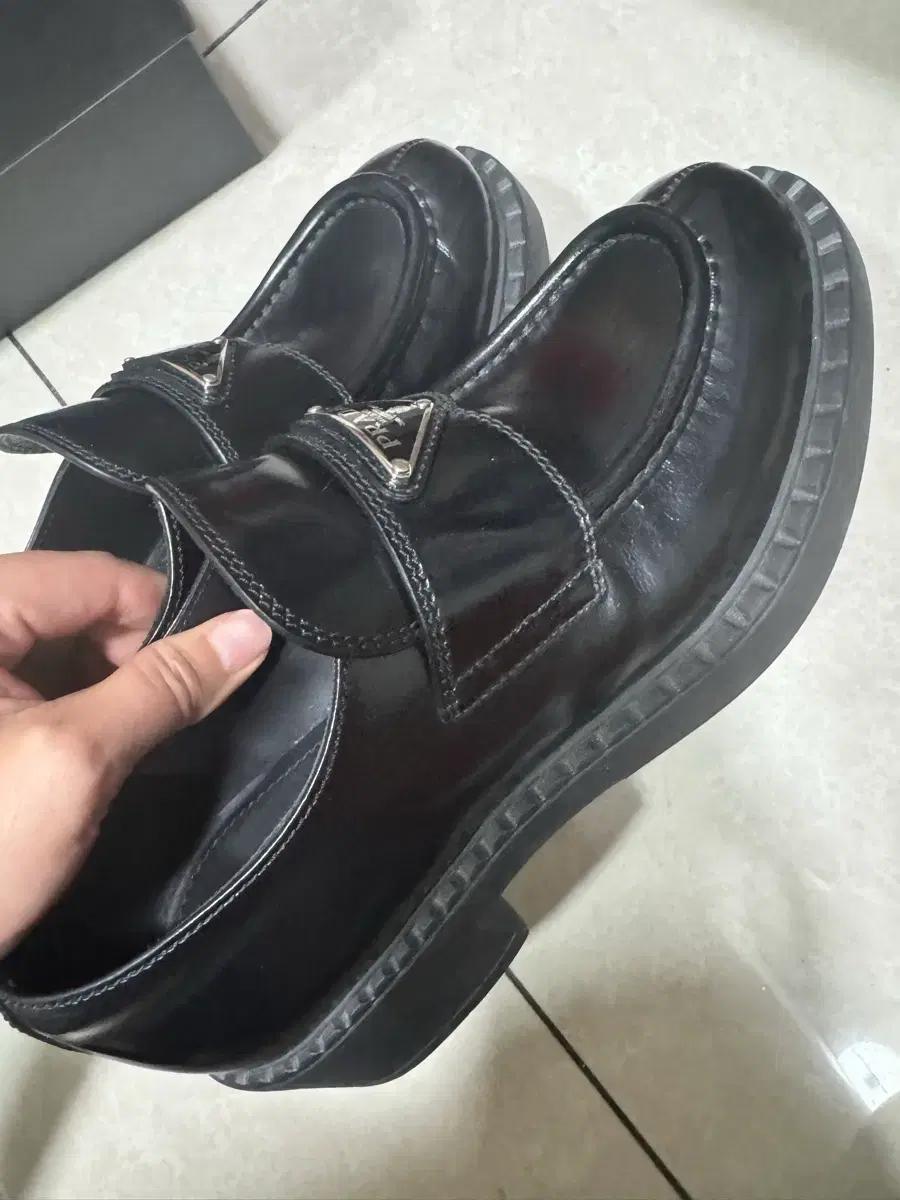 프라다로퍼 34.5사이즈