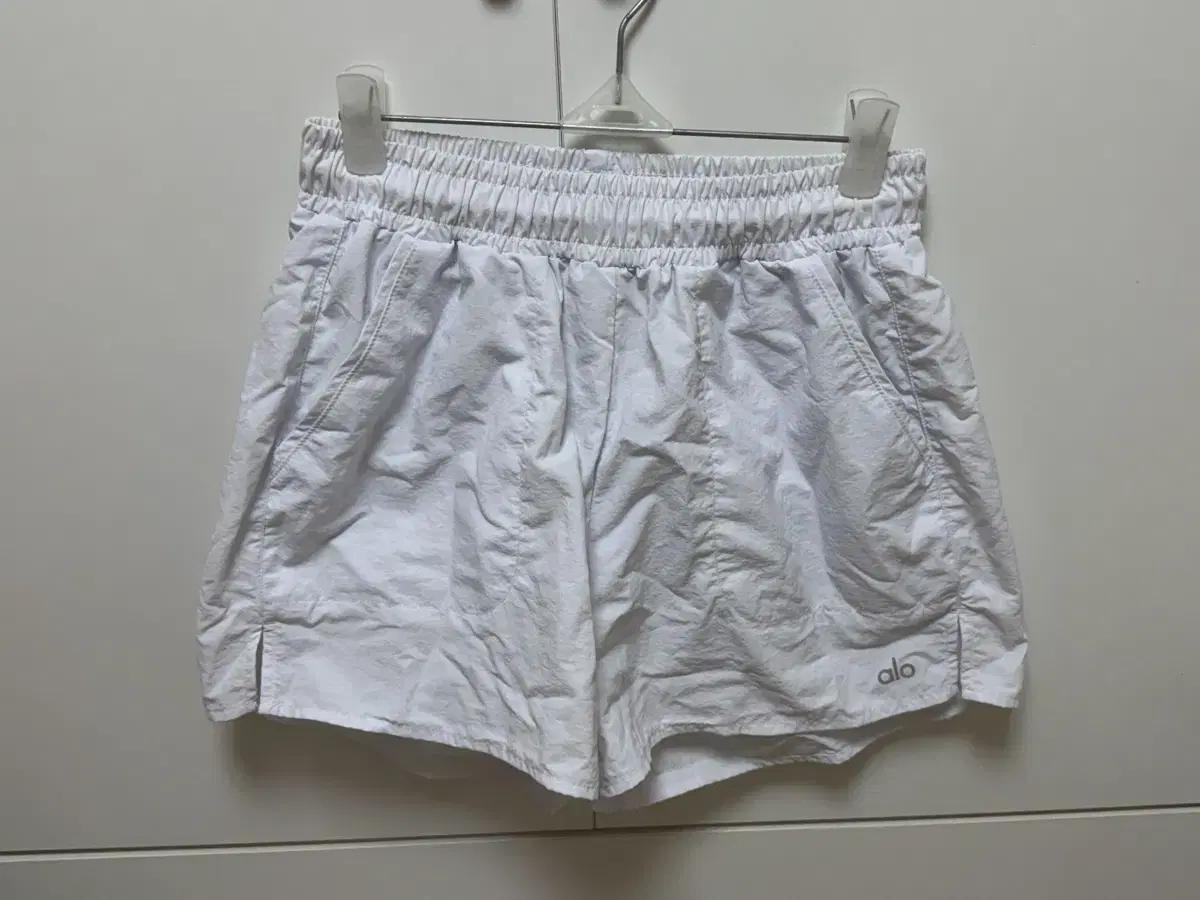 알로 반바지