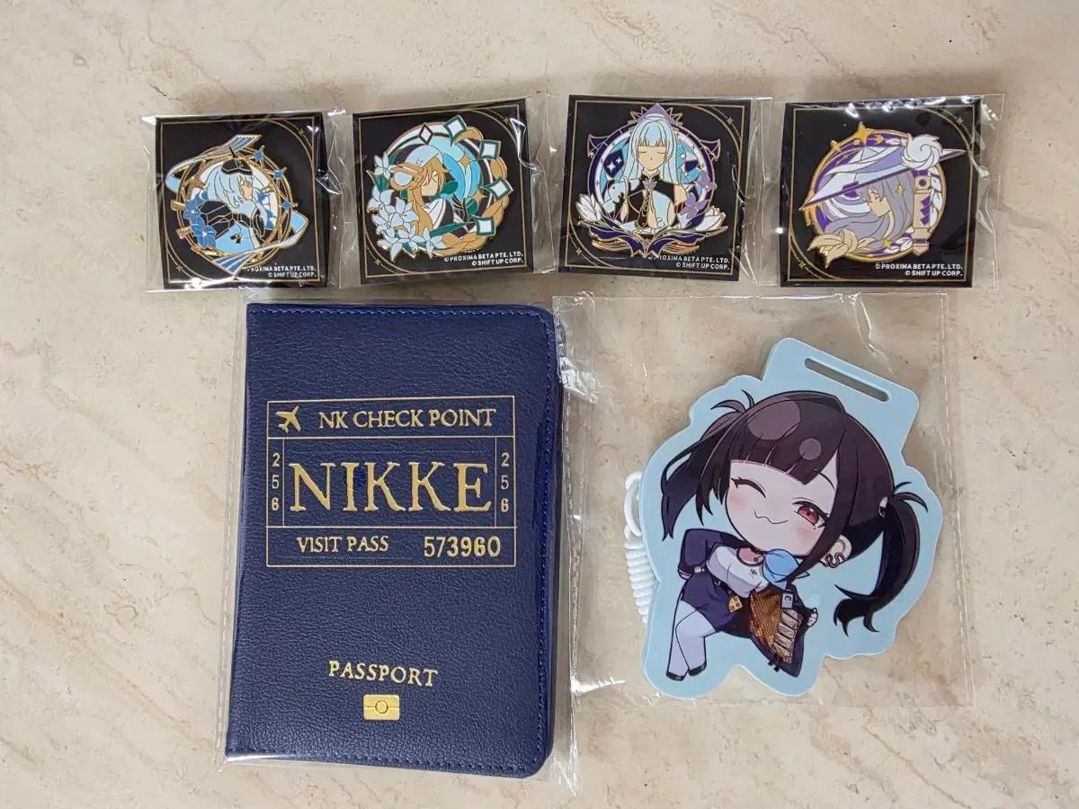 agf 니케 메탈 뱃지 & 여권세트 굿즈 판매합니다