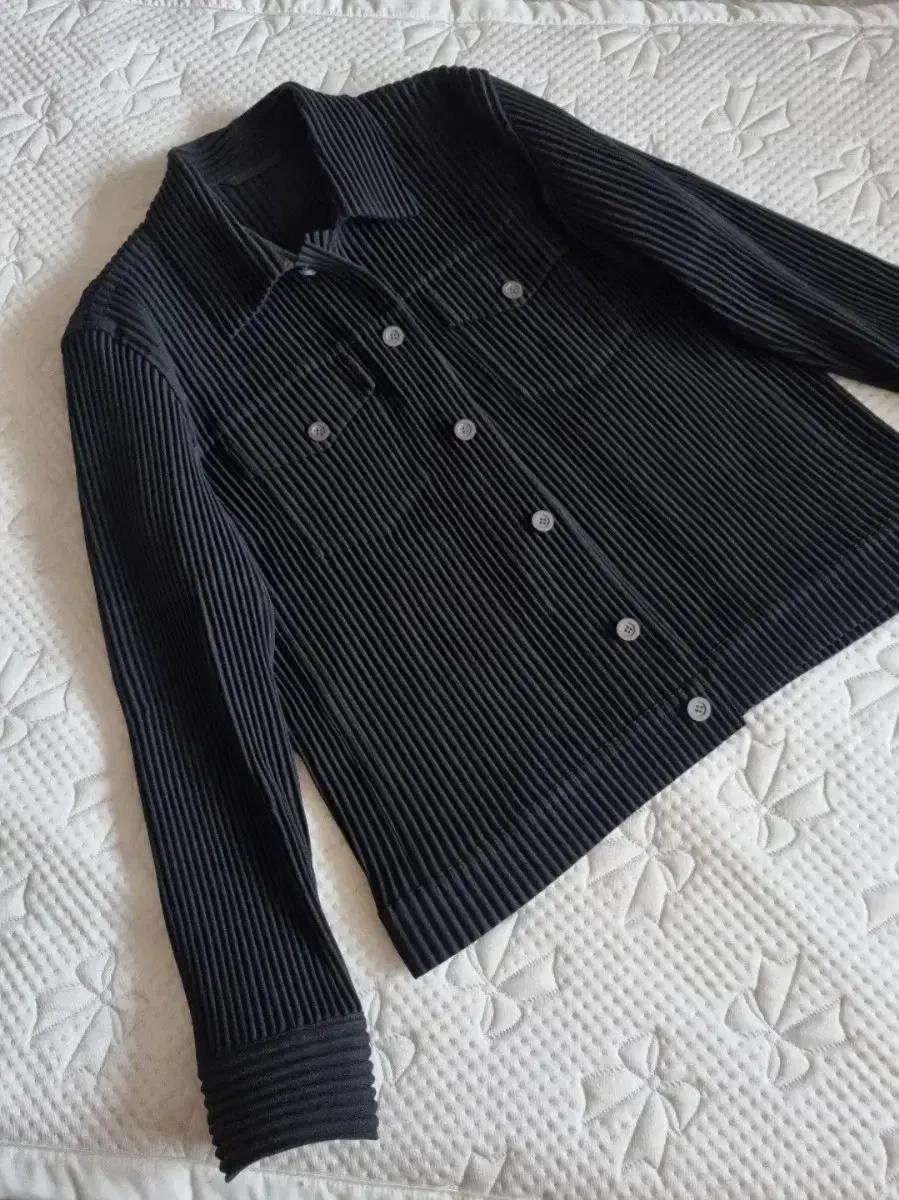 이세이미야케 옴므플리세 울라이크 라이트 트러커자켓