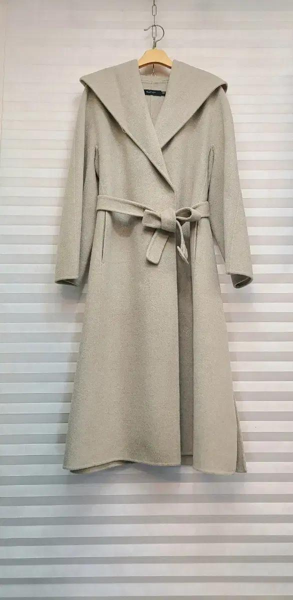 질스튜어트 뉴욕> 울100 후드 롱코트 (599천원)