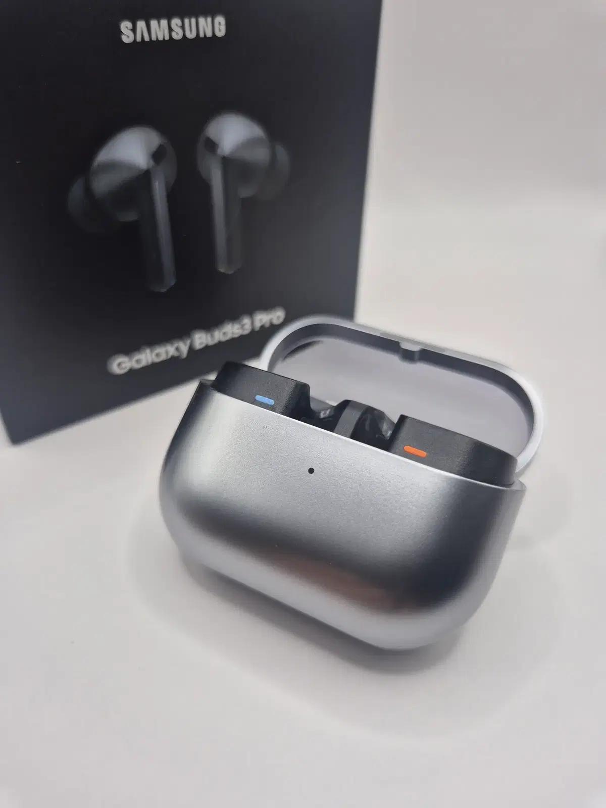 (새제품)버즈3프로 실버 본체(충전케이스) 단품/낱개/정품