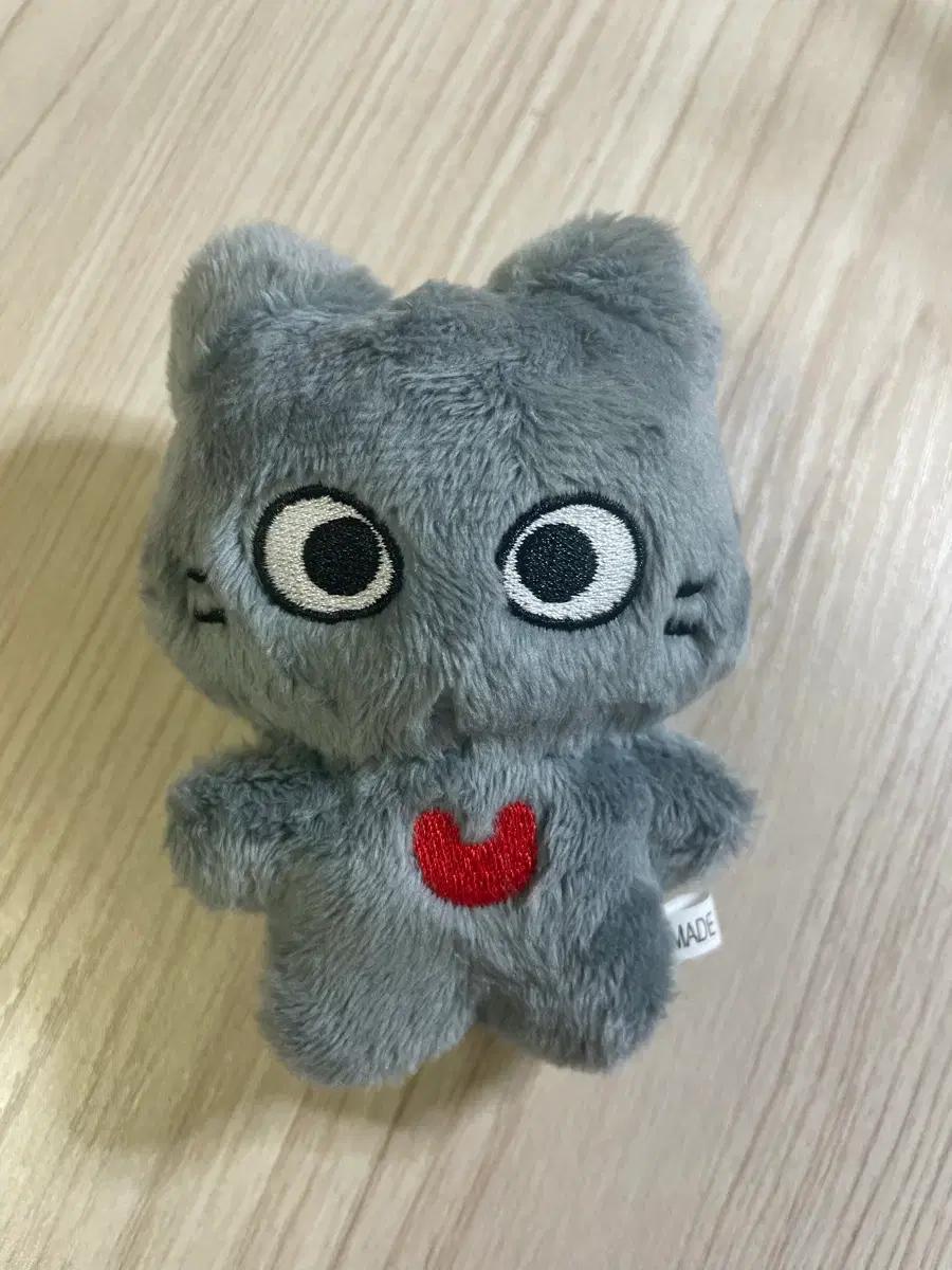 강토끼 뉴진스 해린 인형 택포 0.8