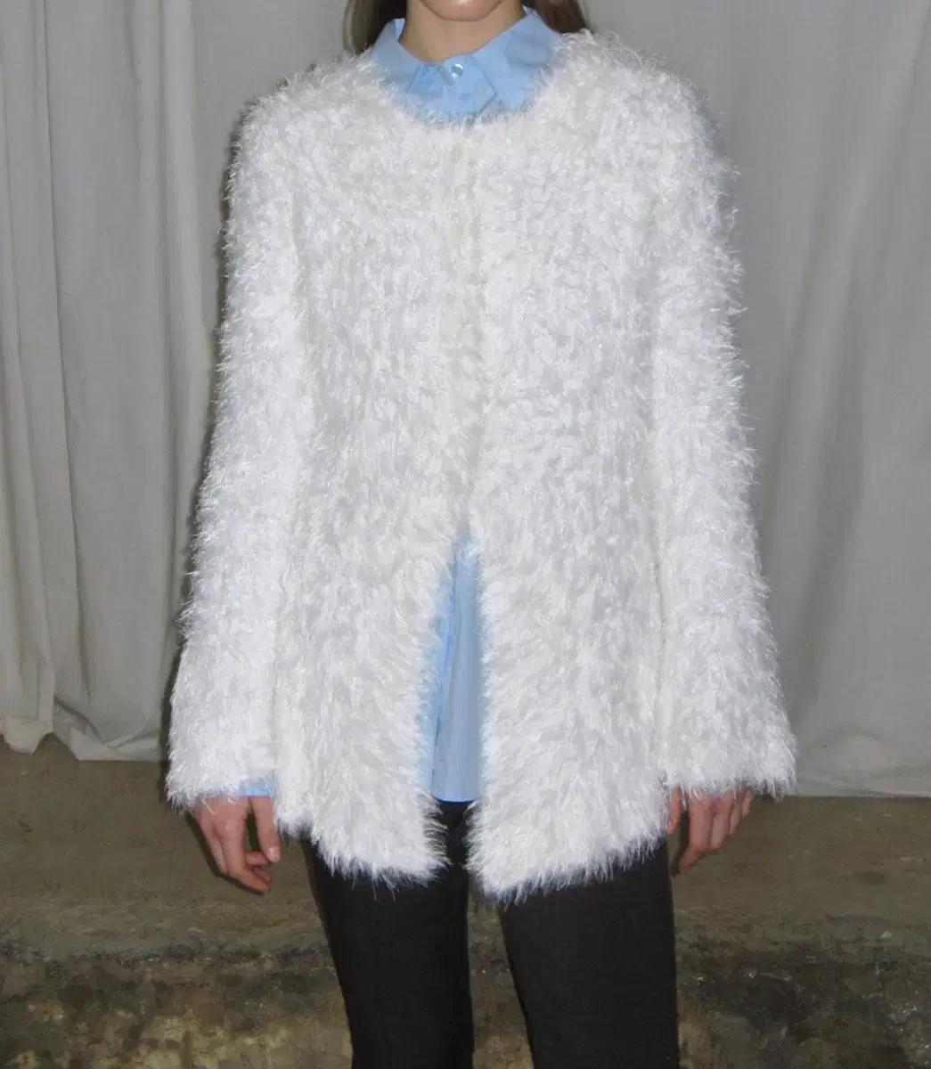 [시눈 Sinoon] HAIRY SLIM CARDIGAN (WHITE)