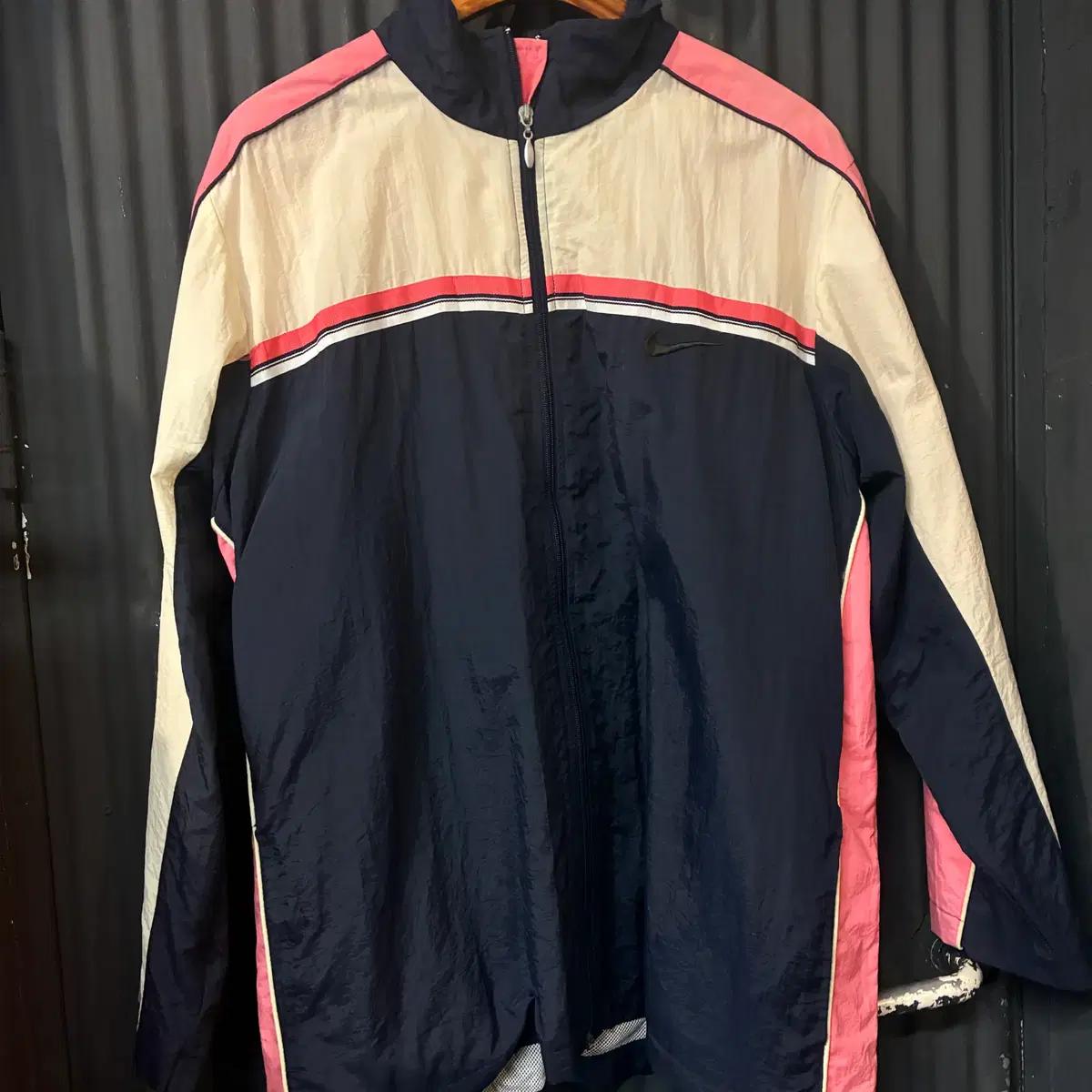 (end756) NIKE 나이키 바람막이