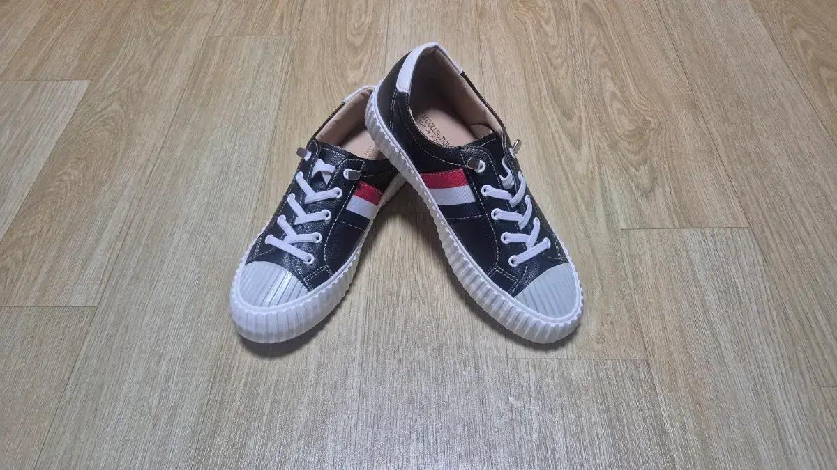 스니커즈(새상품.240) 운동화240 신발240 여성운동화