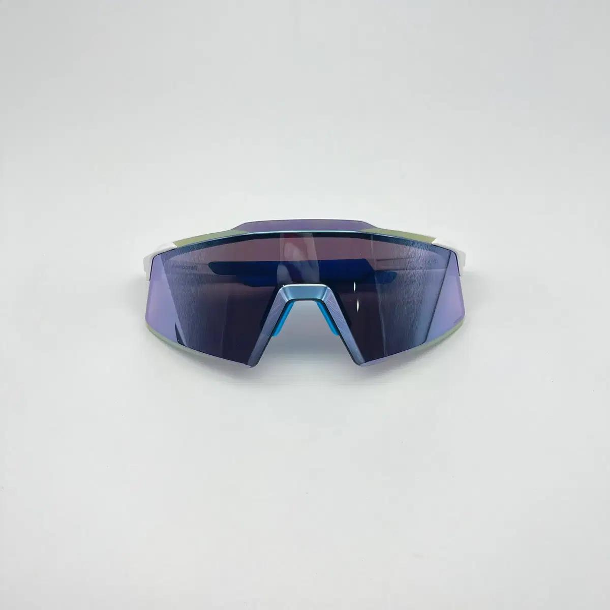 100% 백프로 백퍼센트 에어로크래프트 매트 화이트