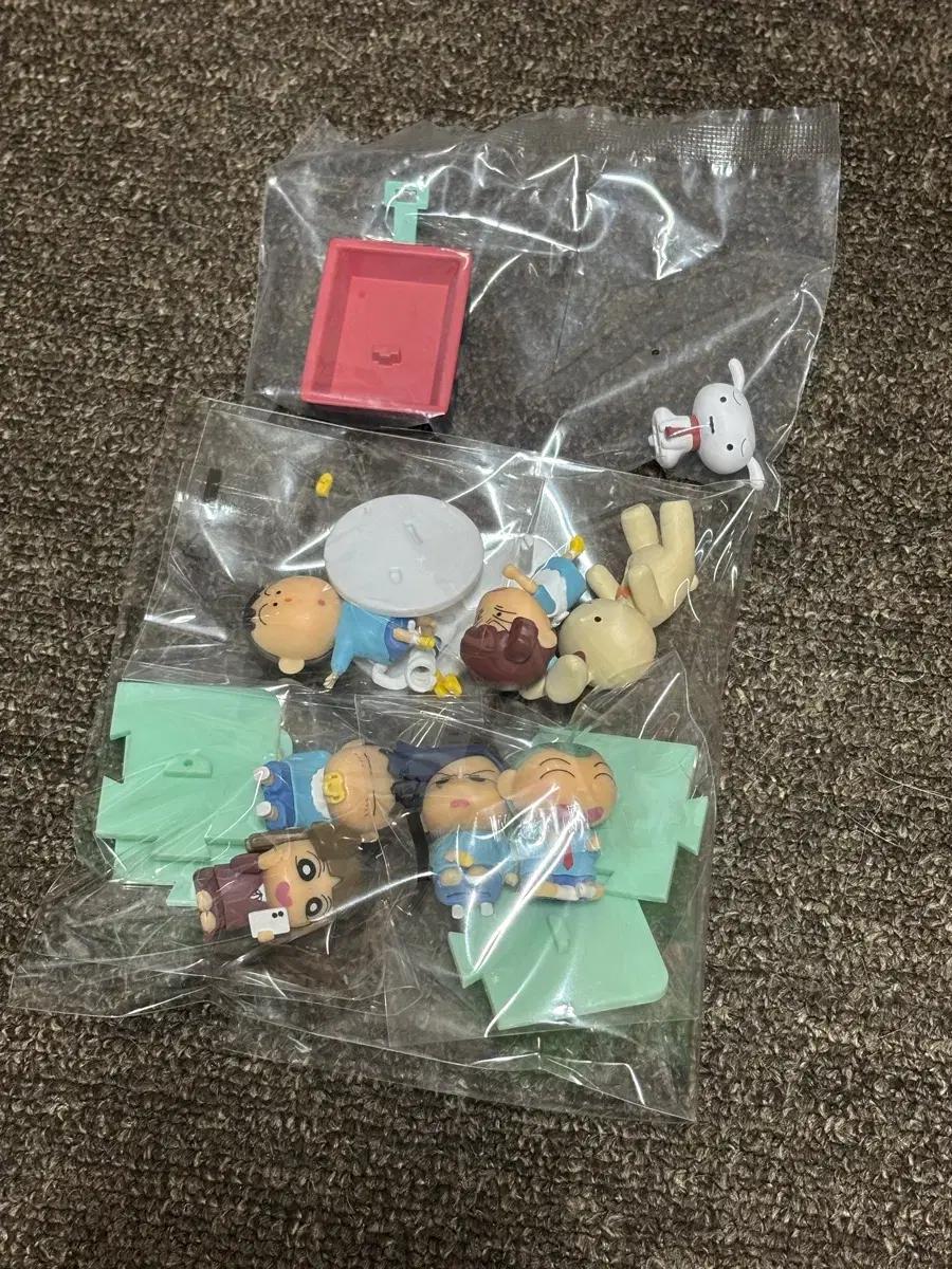 짱구소꿉놀이피규어판매합니다(일괄)