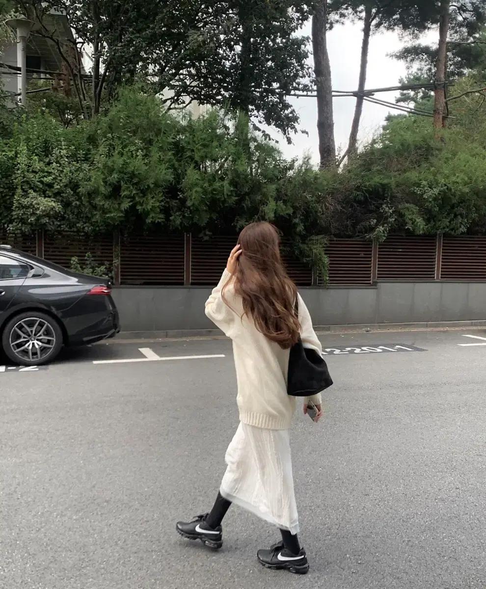 온스 울 박시 풀오버 니트 크림 니드오브 뮤렛