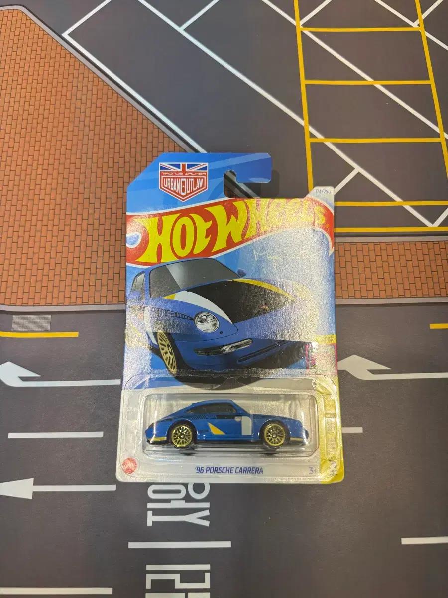 핫휠 96 포르쉐 카레라 본넷 살짝 찍힘있음