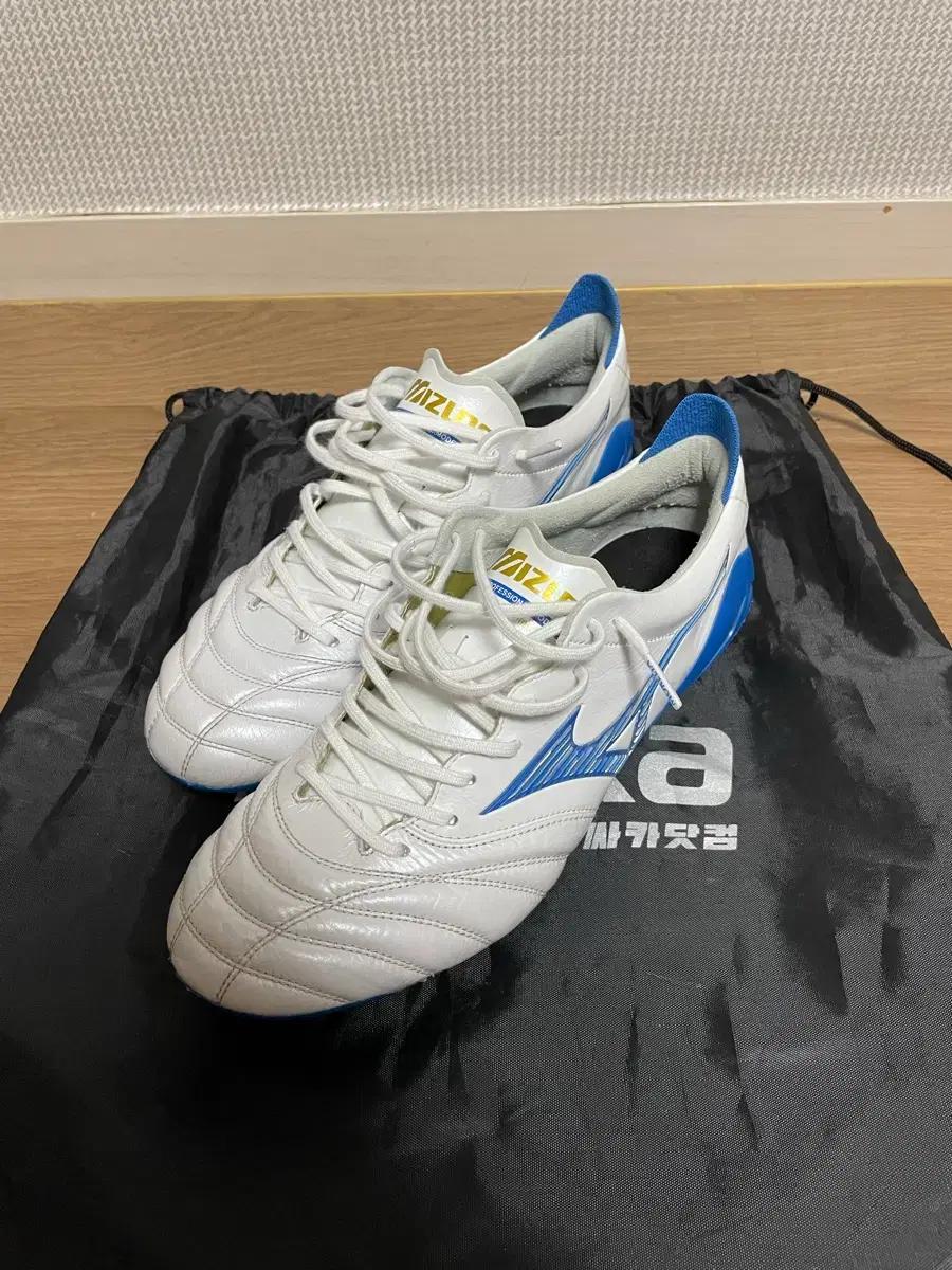 (급처)미즈노 모렐리아 네오4 재팬 260~265축구화