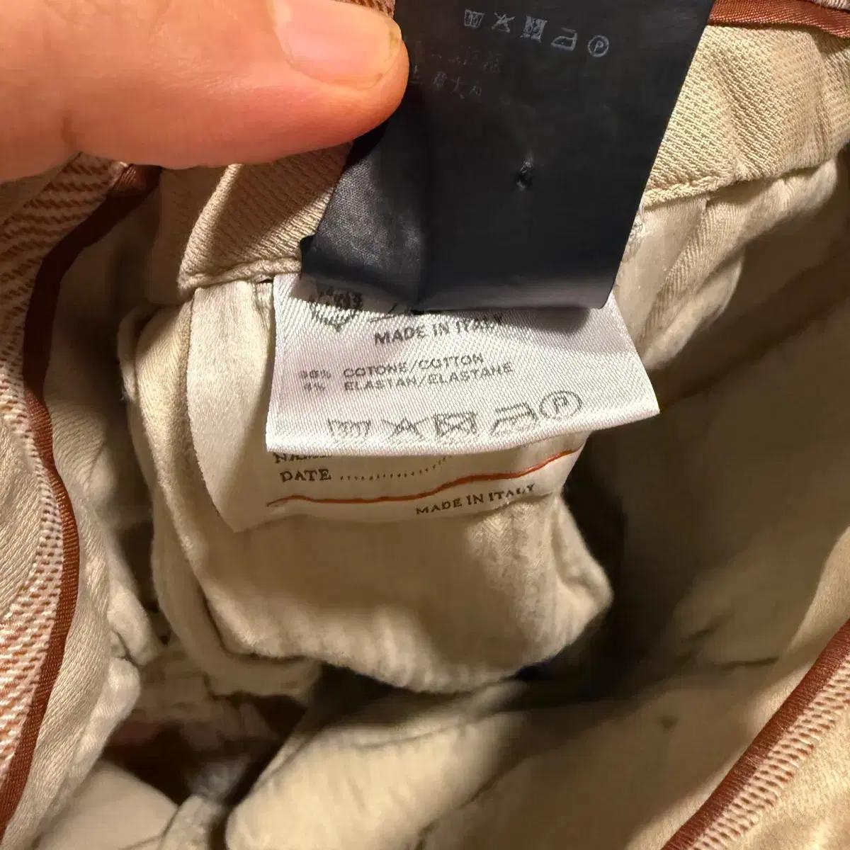 로로피아나 반바지 판매 합니다.