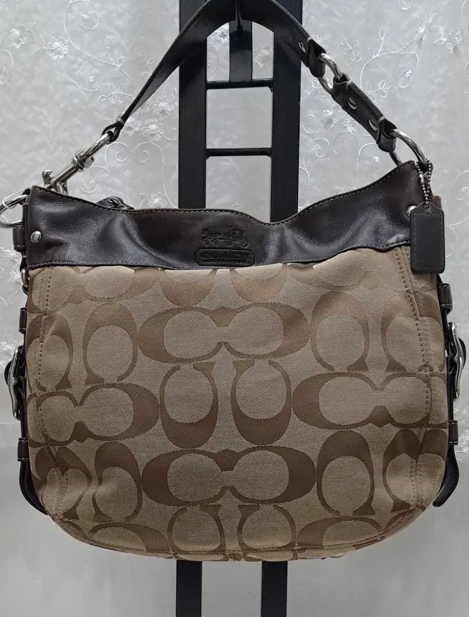 코치 숄더백