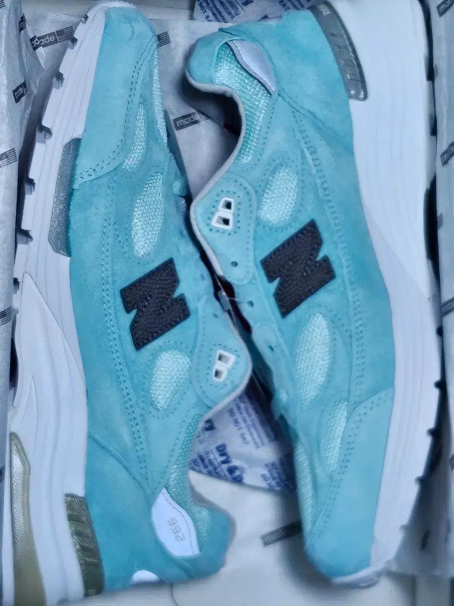 새상품 뉴발란스 kith 992 사이즈 280