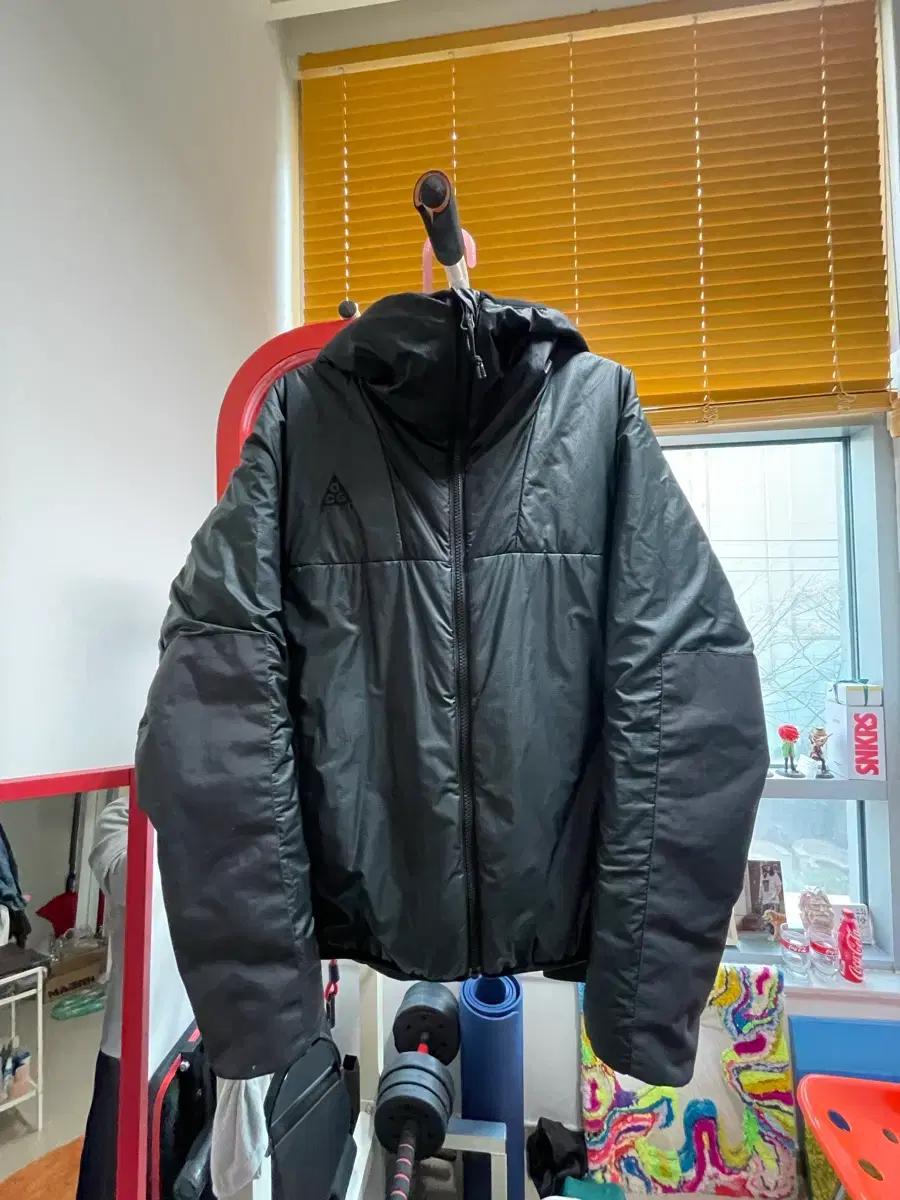 나이키 acg 프리마로프트 패딩