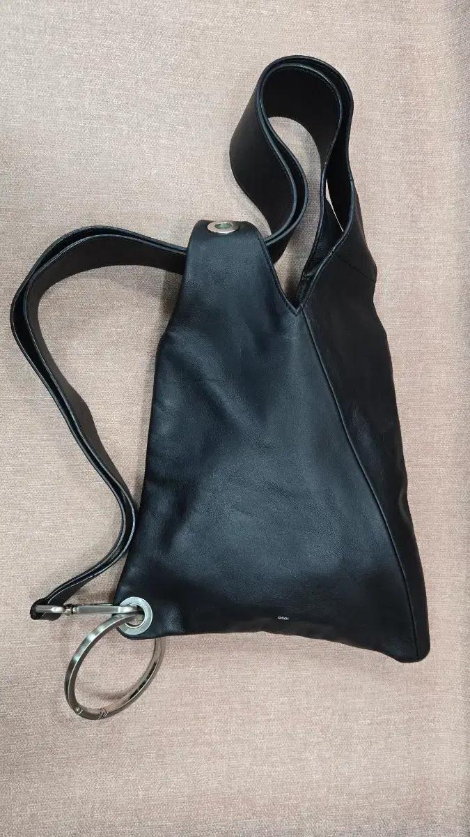 오소이 미니 시저링백