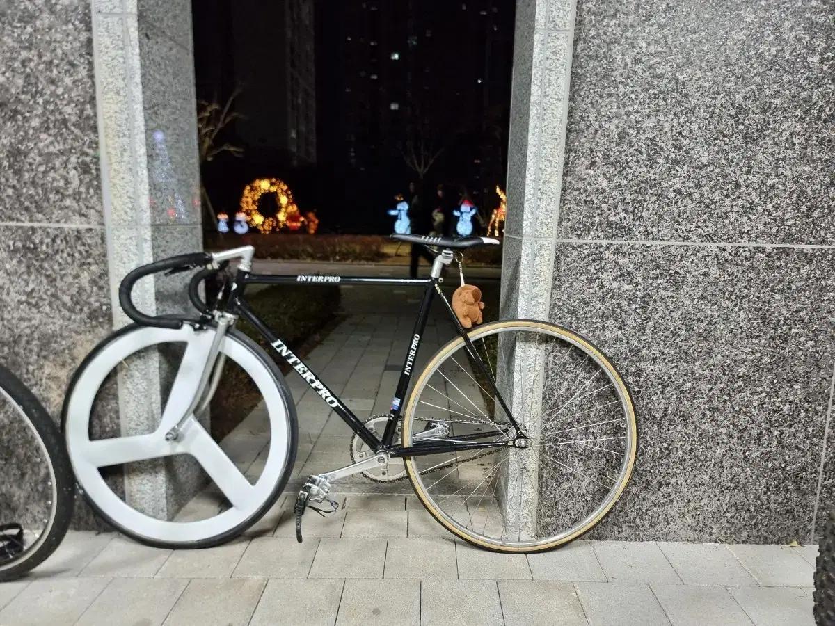 완차2개로 200정도의 tt차대랑 대차 구해요.