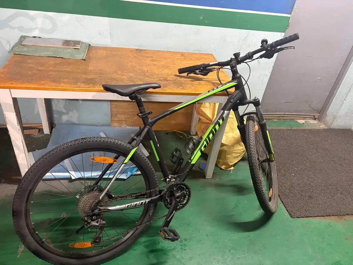 Giant 자전거 mtb 팔아요