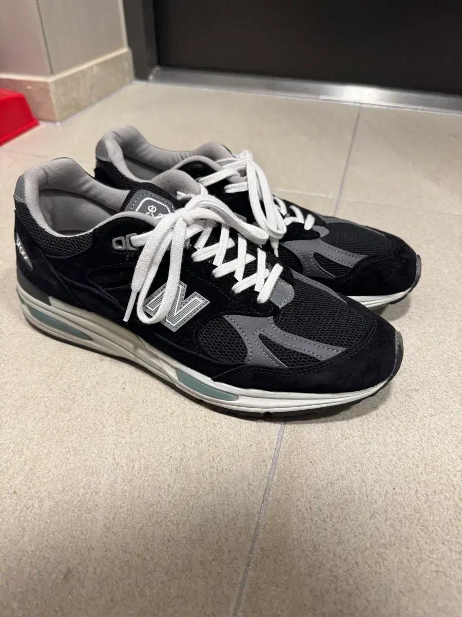 뉴발란스 991v2 260mm 블랙