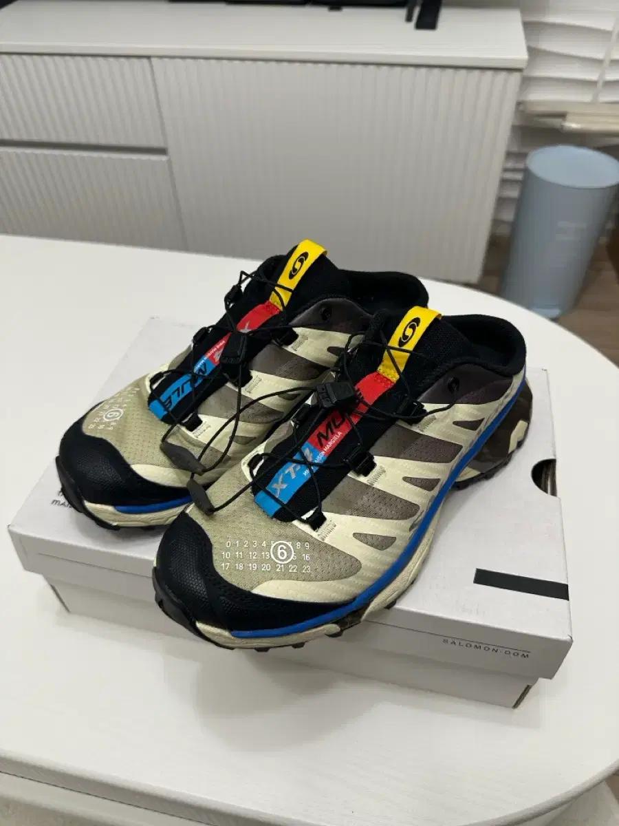 살로몬 MM6 메종 마르지엘라 XT-6