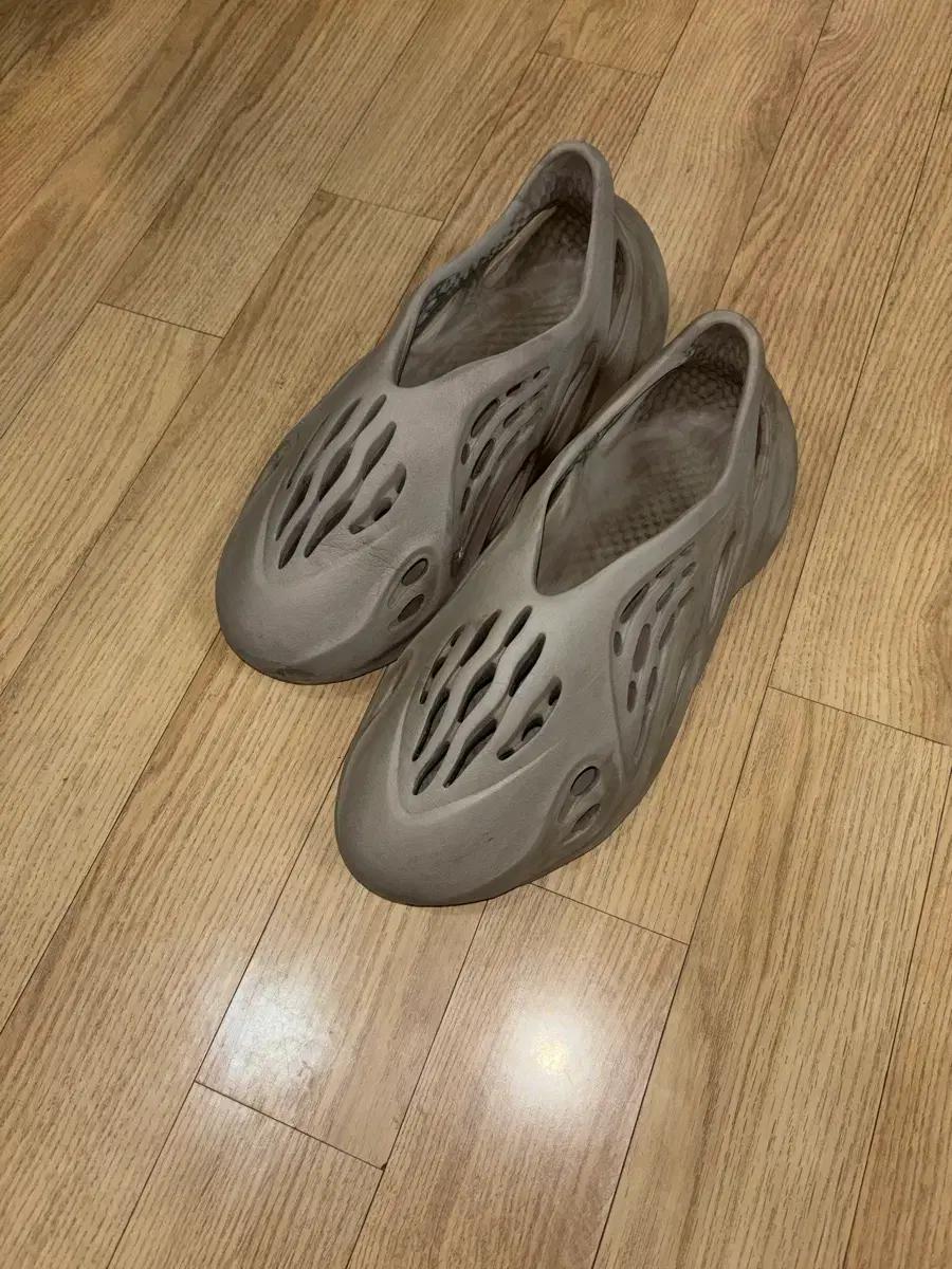 Yeezy Foam Runner