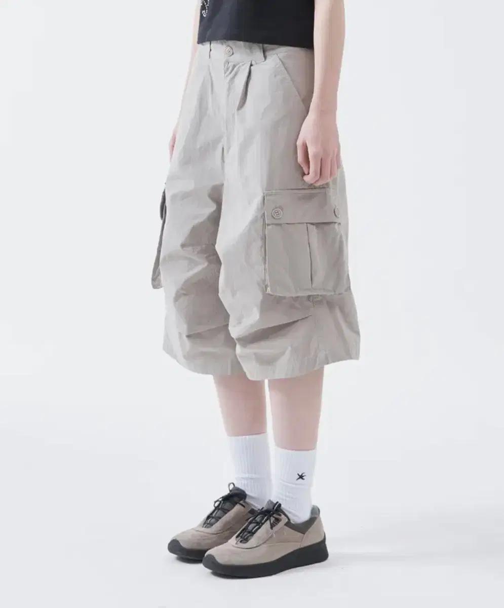 더콜디스트디스트모먼트 TCM 이지 카고 하프 팬츠 그레이베이지 L