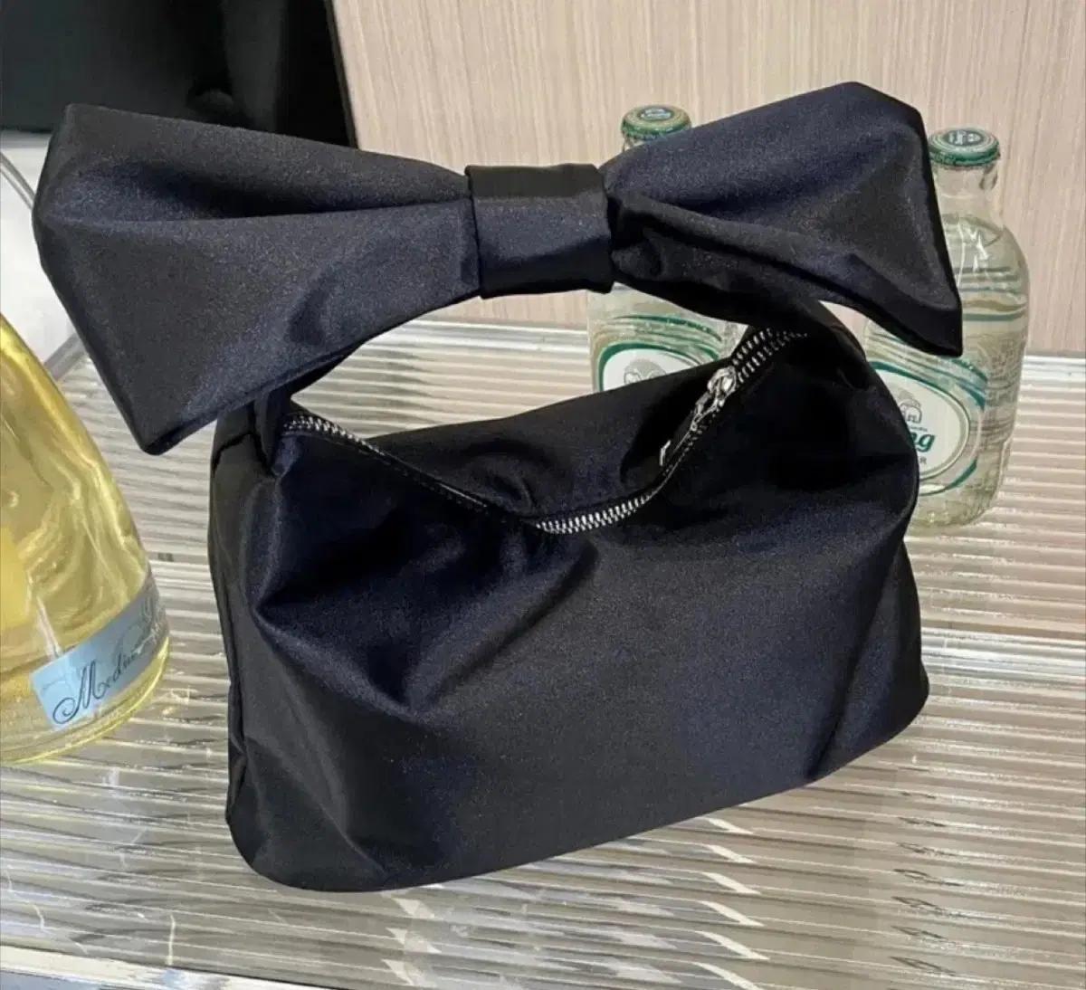 블랙 리본 토트백 여성 가방 새틴가방 클러치 스타일난다