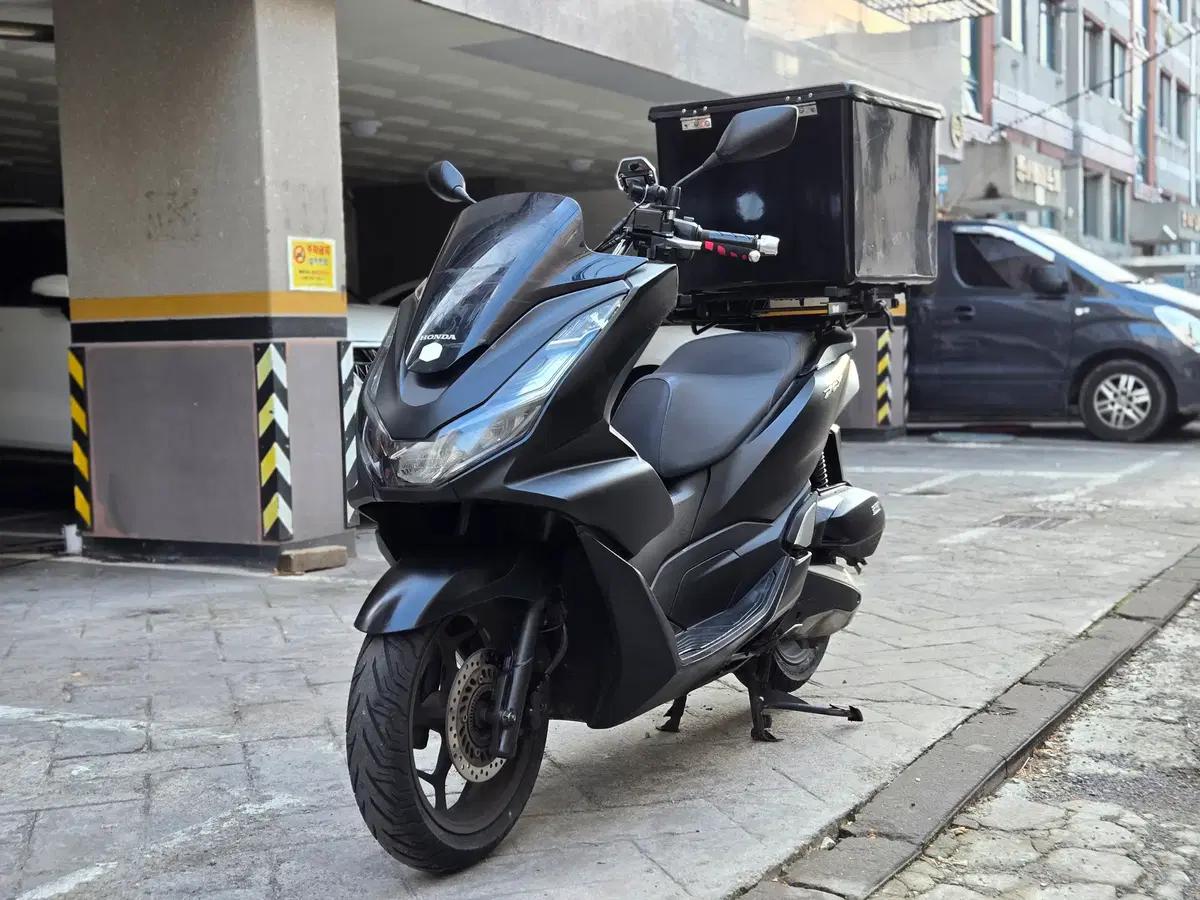 혼다 pcx125 22년식 6만키로 판매합니다