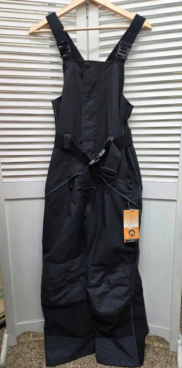 나이키 90s acg 스톰핏 오버롤 점프수트