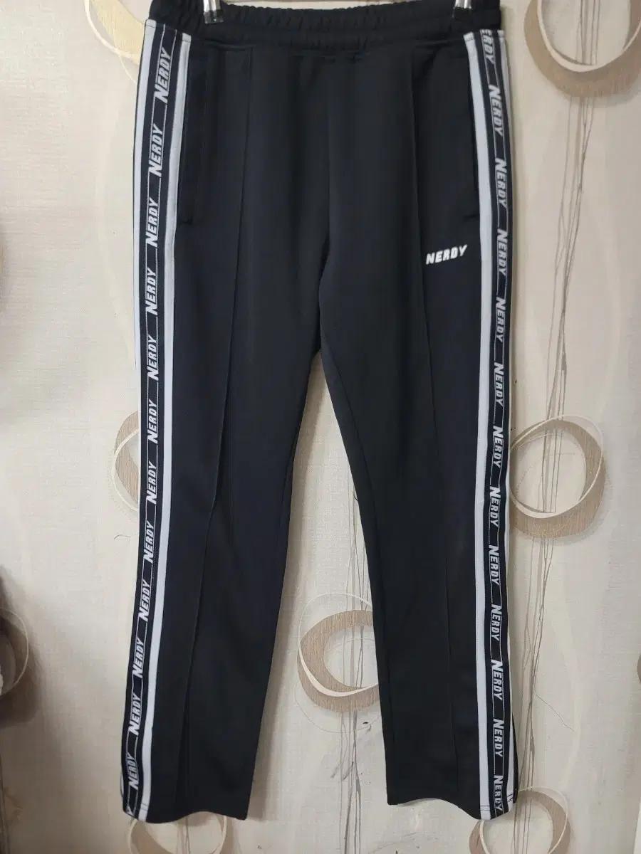 널디 NERDY 로고 테이프 트랙 팬츠 30